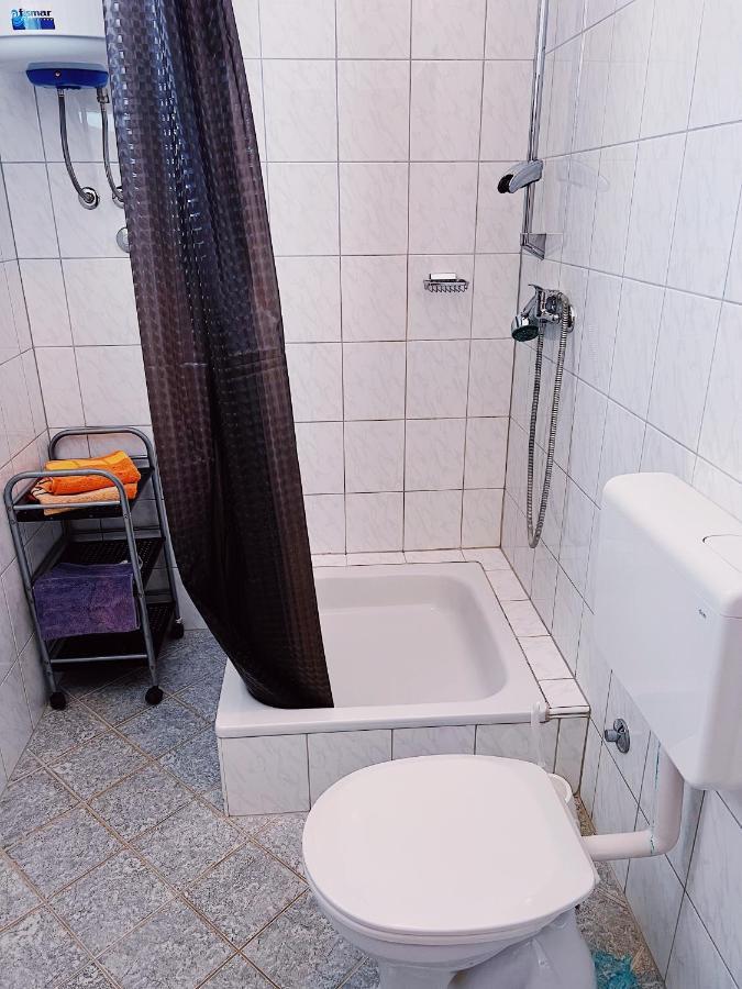 Apartmani Marin Medulin Exteriör bild