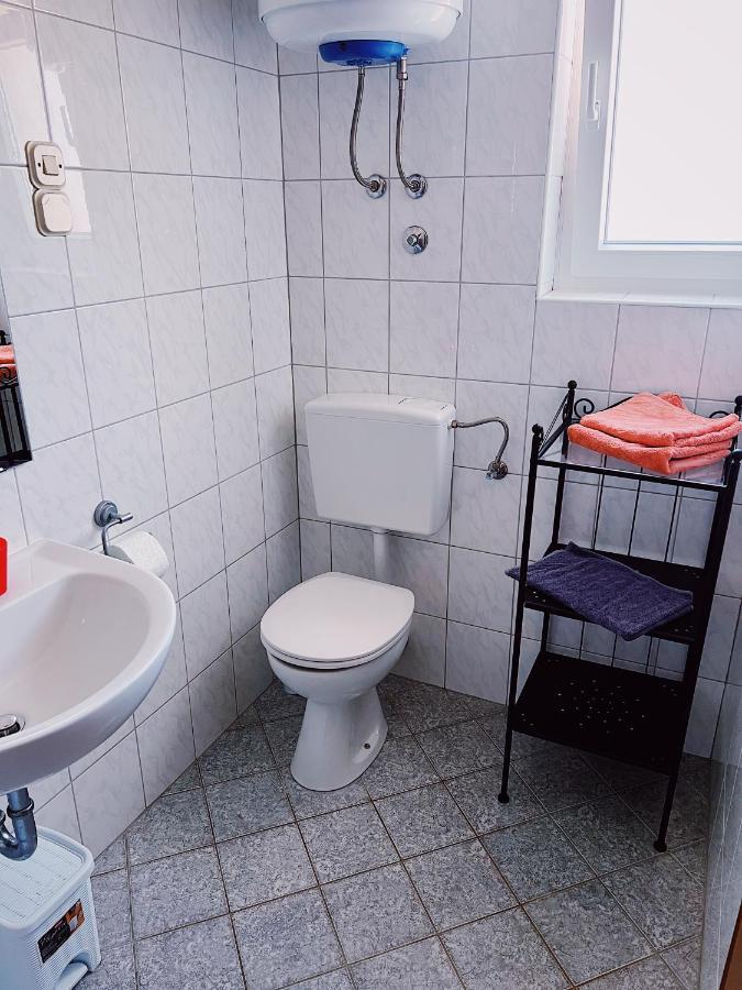 Apartmani Marin Medulin Exteriör bild