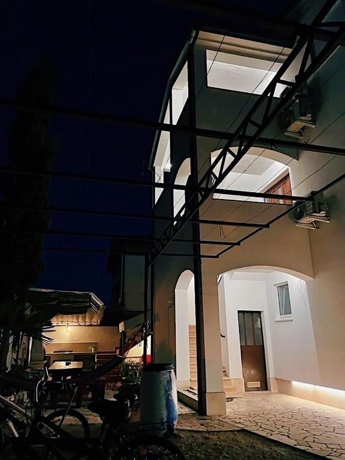 Apartmani Marin Medulin Exteriör bild