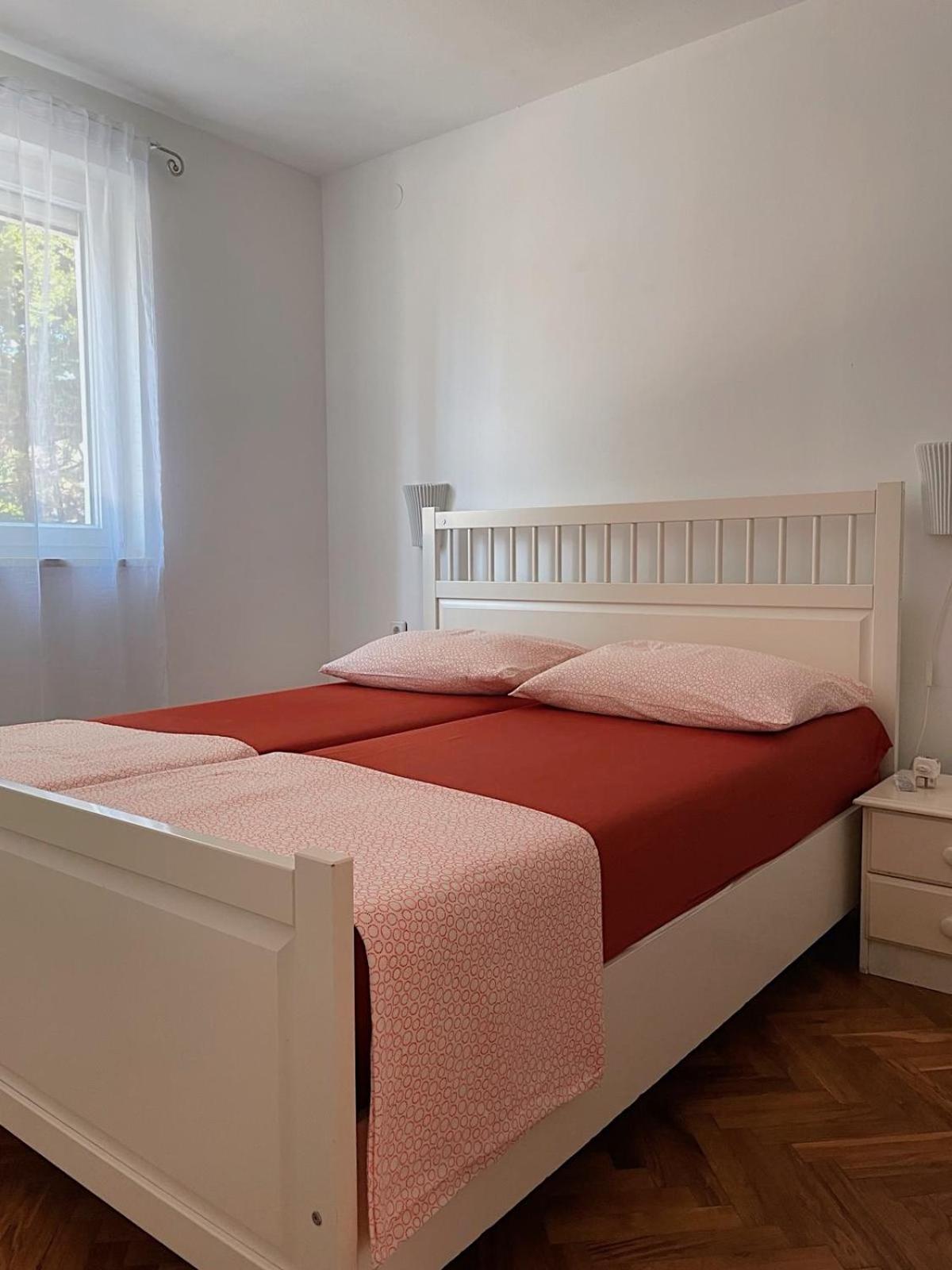Apartmani Marin Medulin Exteriör bild