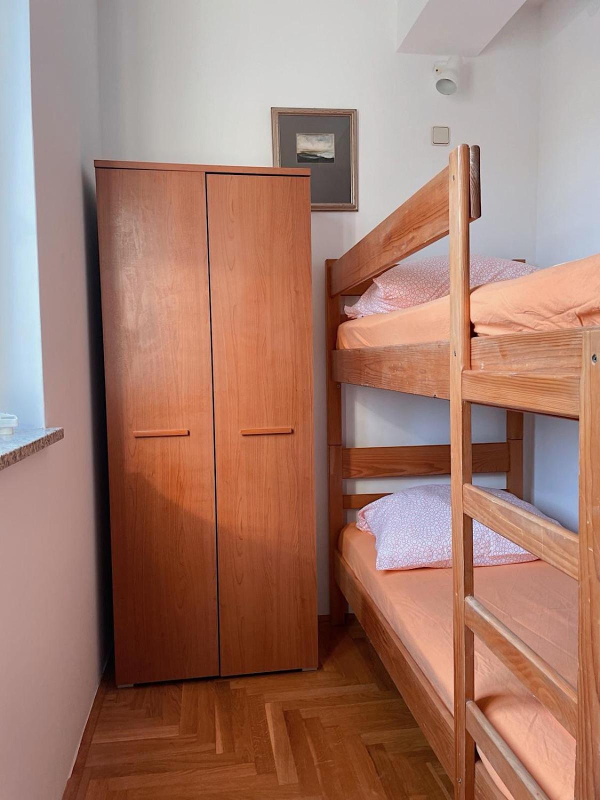 Apartmani Marin Medulin Exteriör bild
